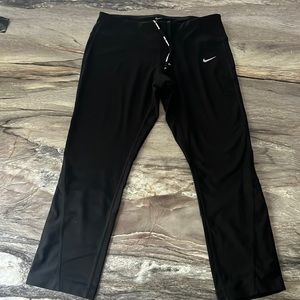 Cropped Nike Dri fit leggings